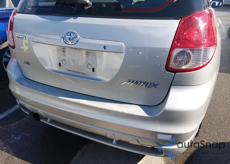 2004 Toyota Matrix Xr z USA, uszkodzony, nr VIN 2T1KR32E24C284946